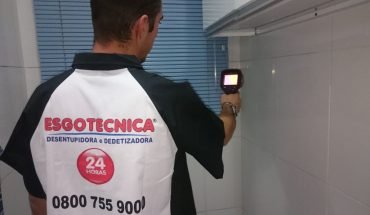 Mofo: o que é, riscos à saúde, como evitar e removê-lo com segurança. O que é uma infiltração de parede ou laje.